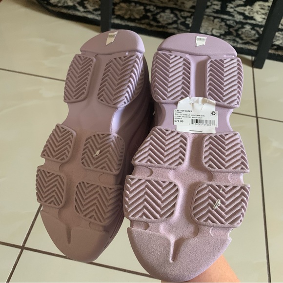 Shoes - Picture 3 of 3